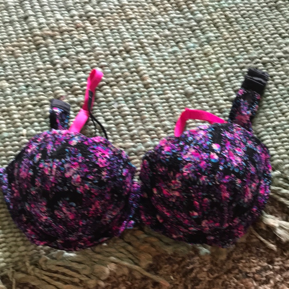 👍VSBRA 36D excellent condition!